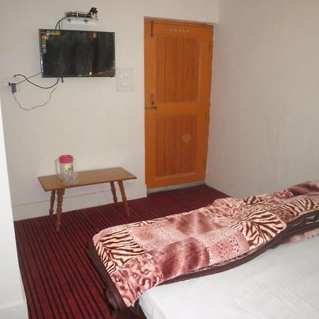 My Guest House Srīnagar Buitenkant foto